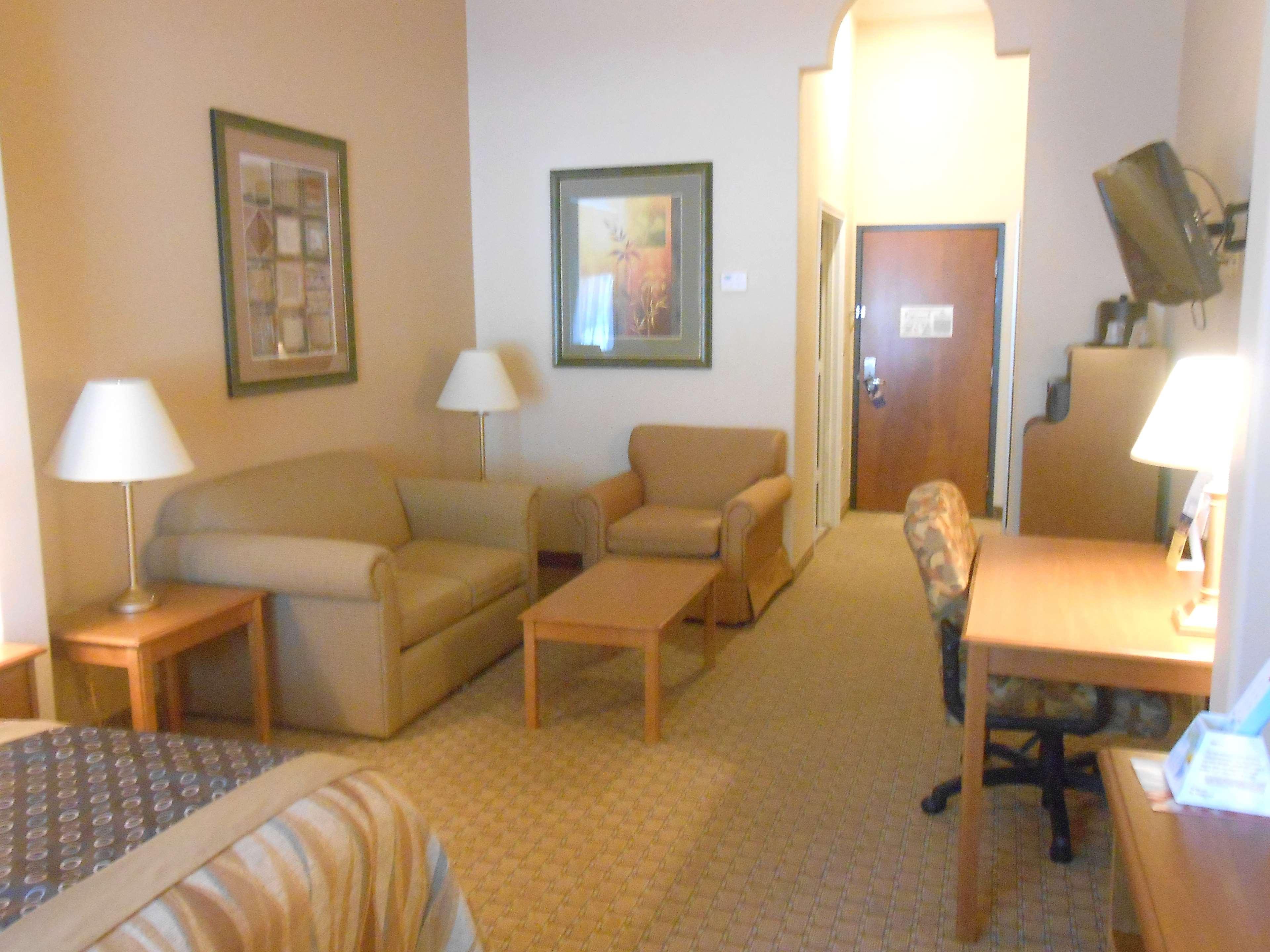 Best Western Plus New Caney Inn & Suites Buitenkant foto