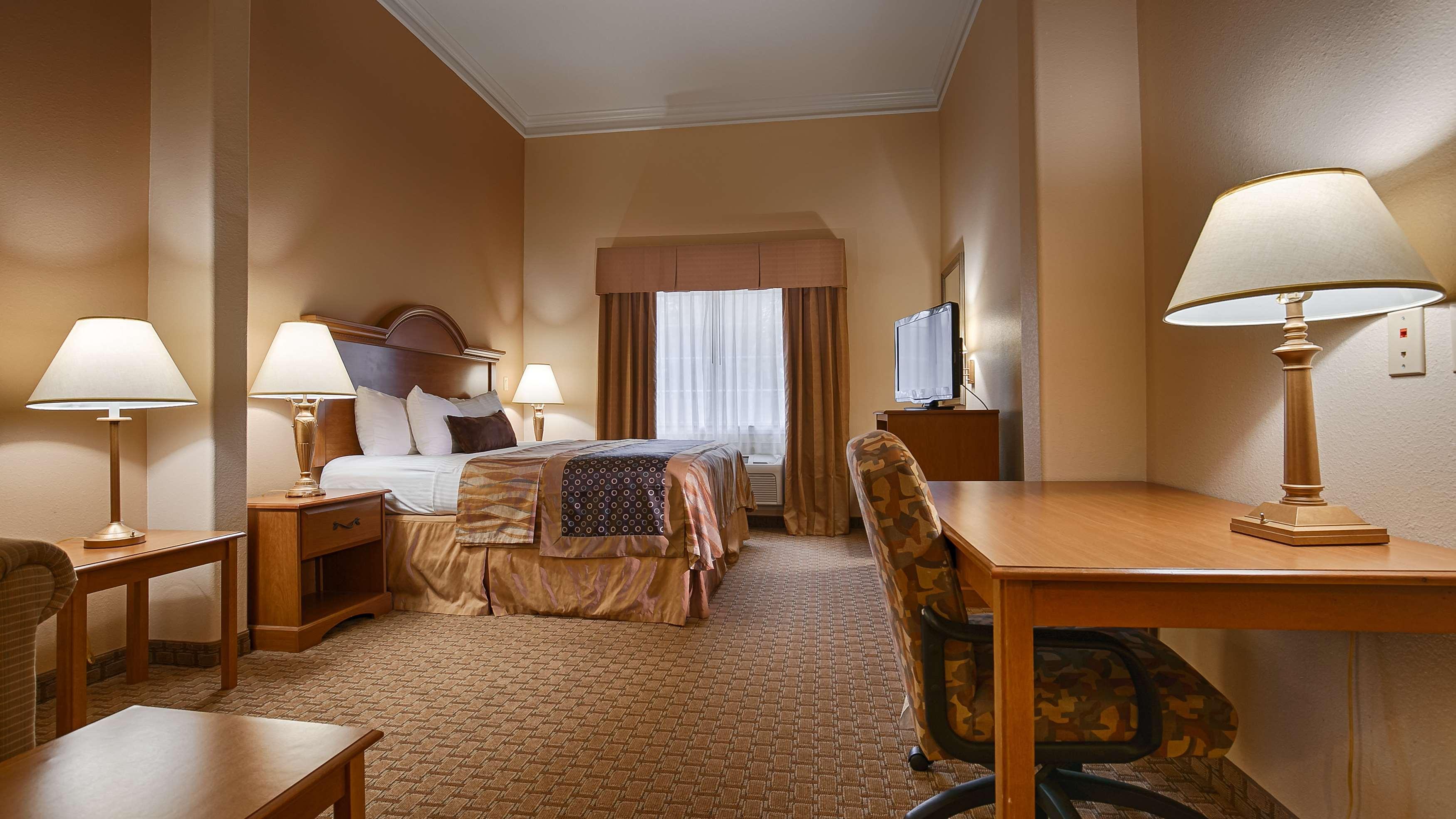 Best Western Plus New Caney Inn & Suites Buitenkant foto