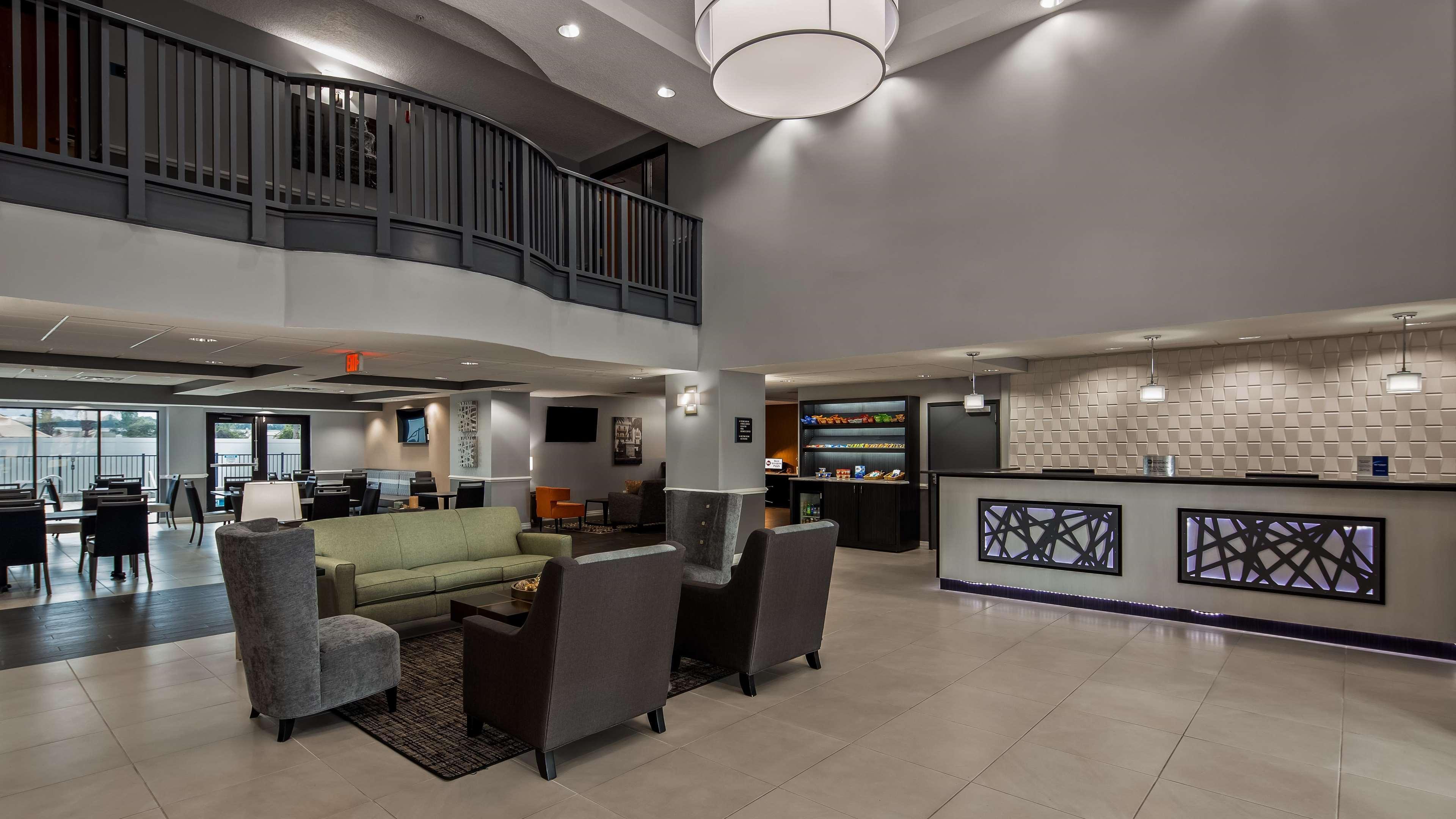 Best Western Plus New Caney Inn & Suites Buitenkant foto