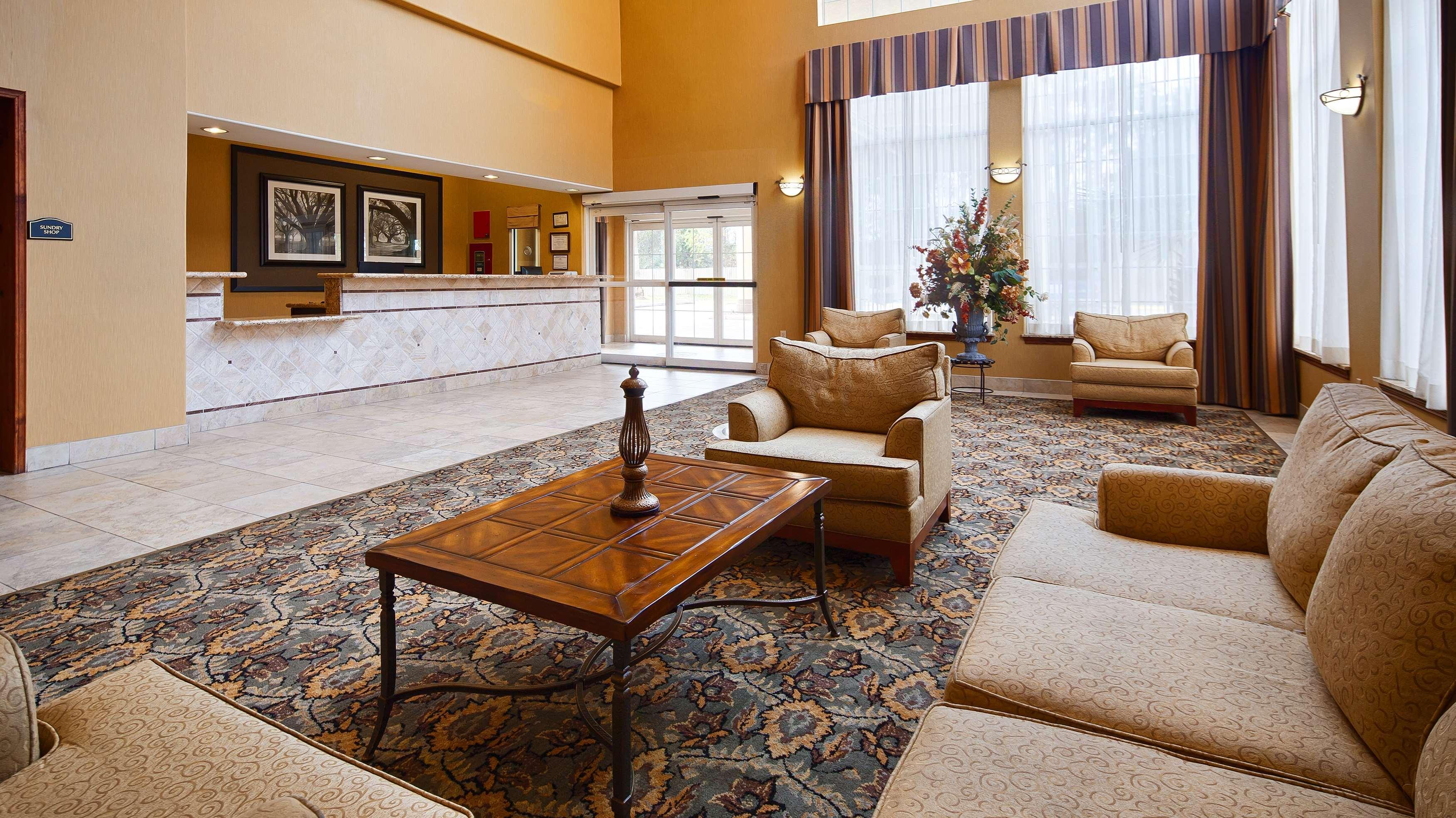 Best Western Plus New Caney Inn & Suites Buitenkant foto