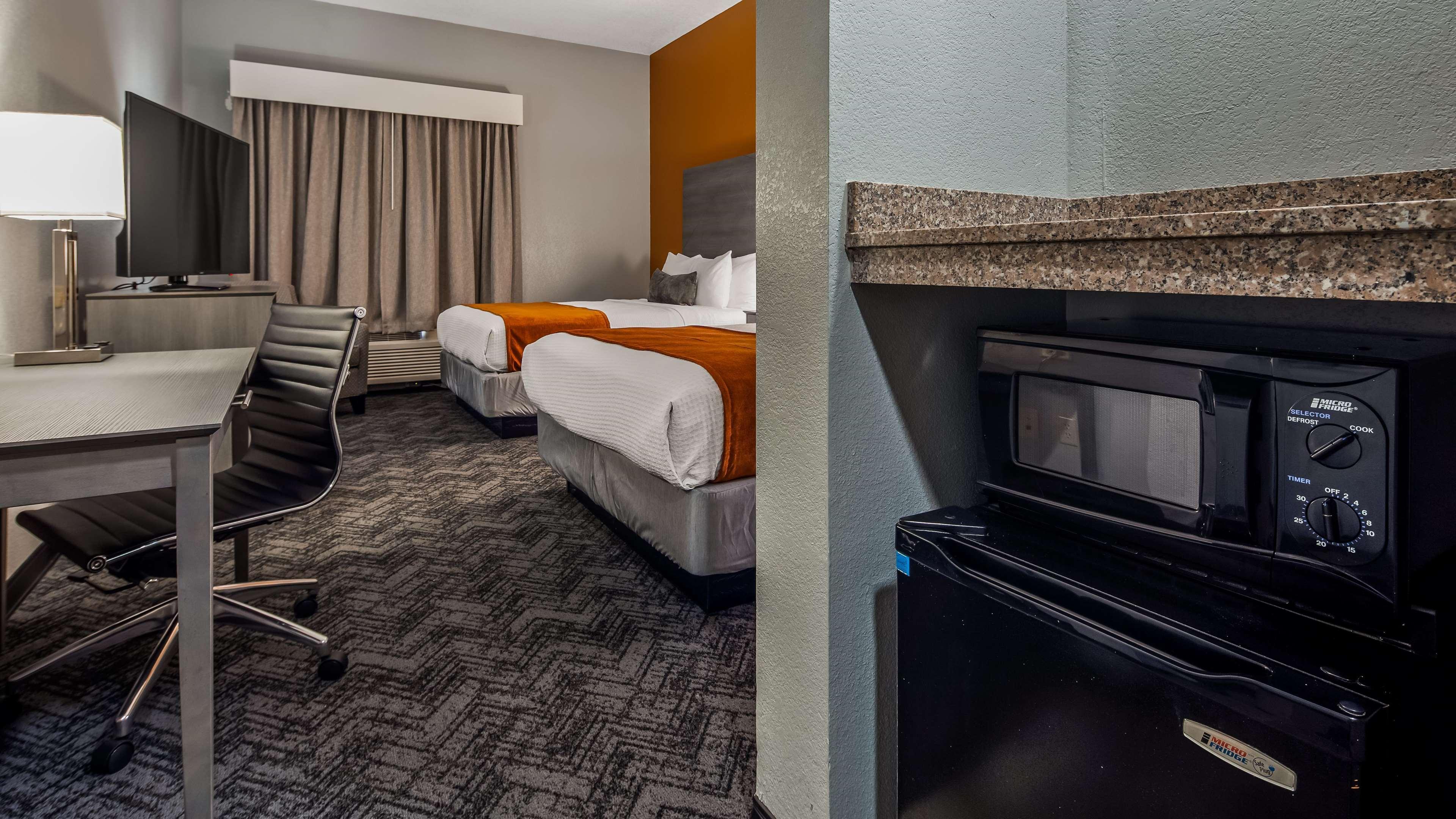 Best Western Plus New Caney Inn & Suites Buitenkant foto