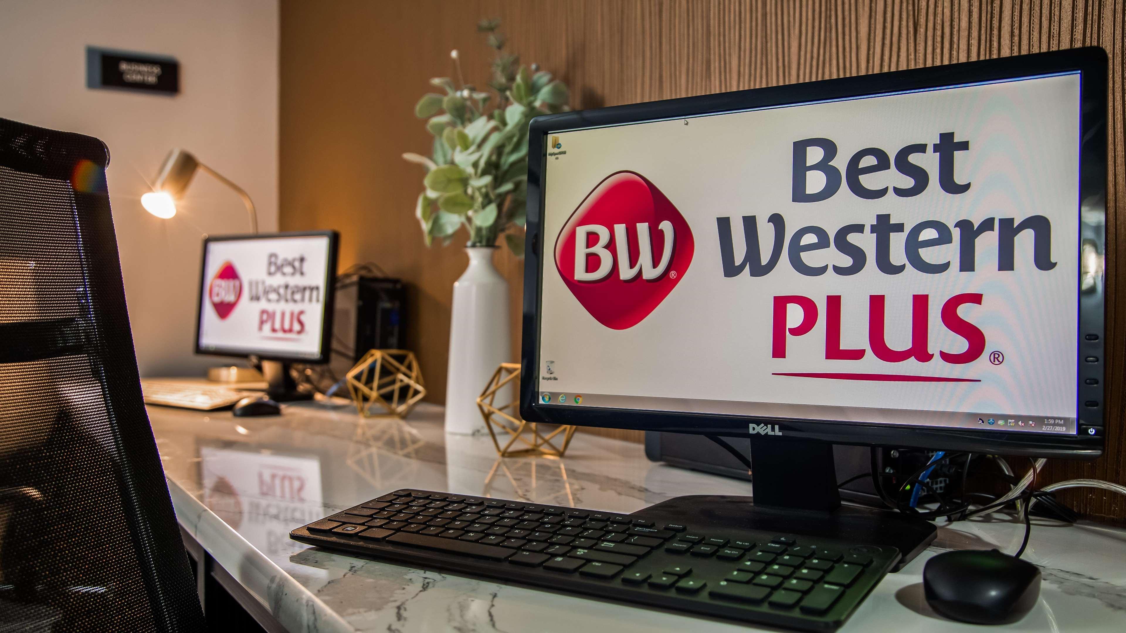 Best Western Plus New Caney Inn & Suites Buitenkant foto