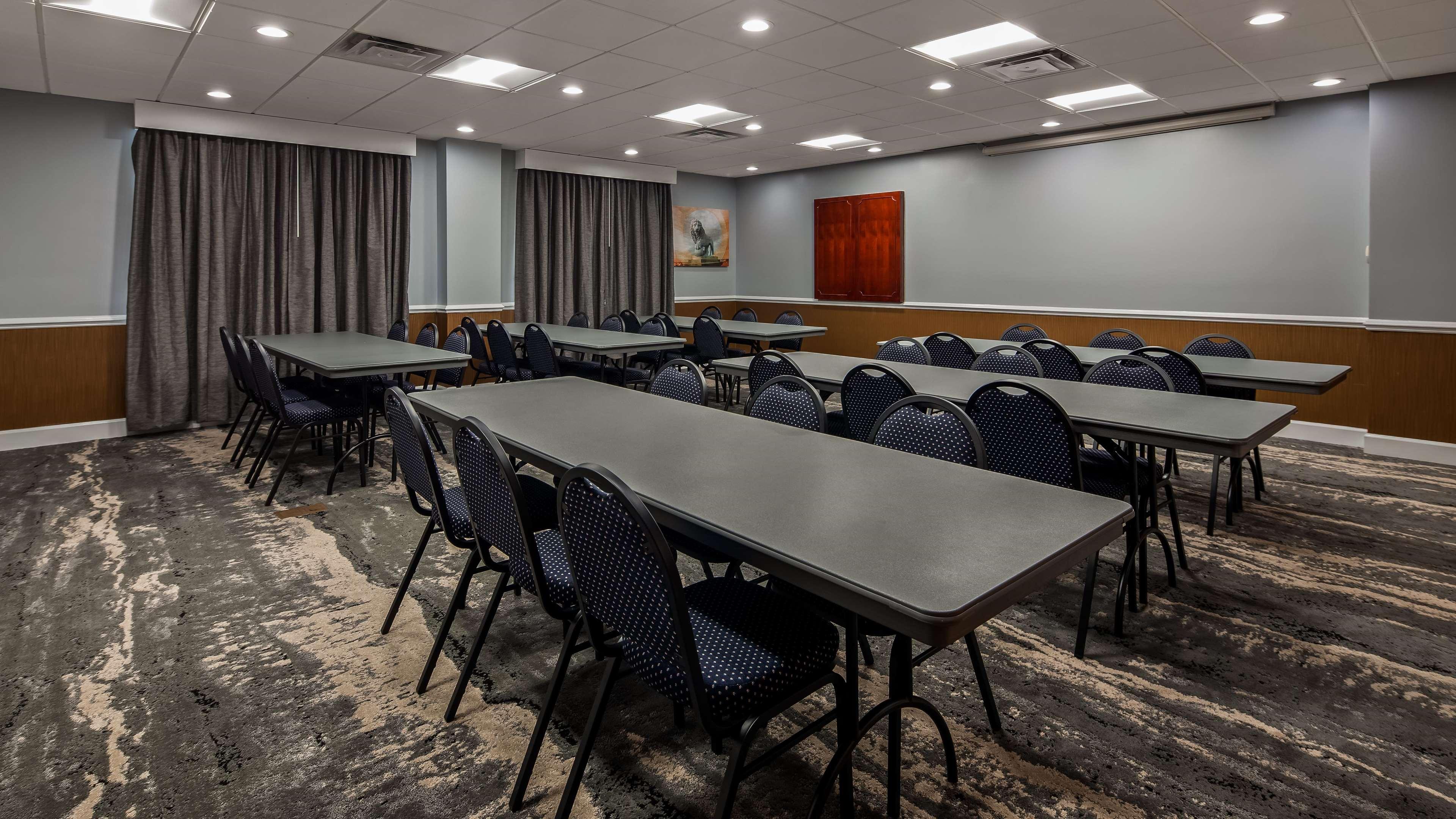 Best Western Plus New Caney Inn & Suites Buitenkant foto