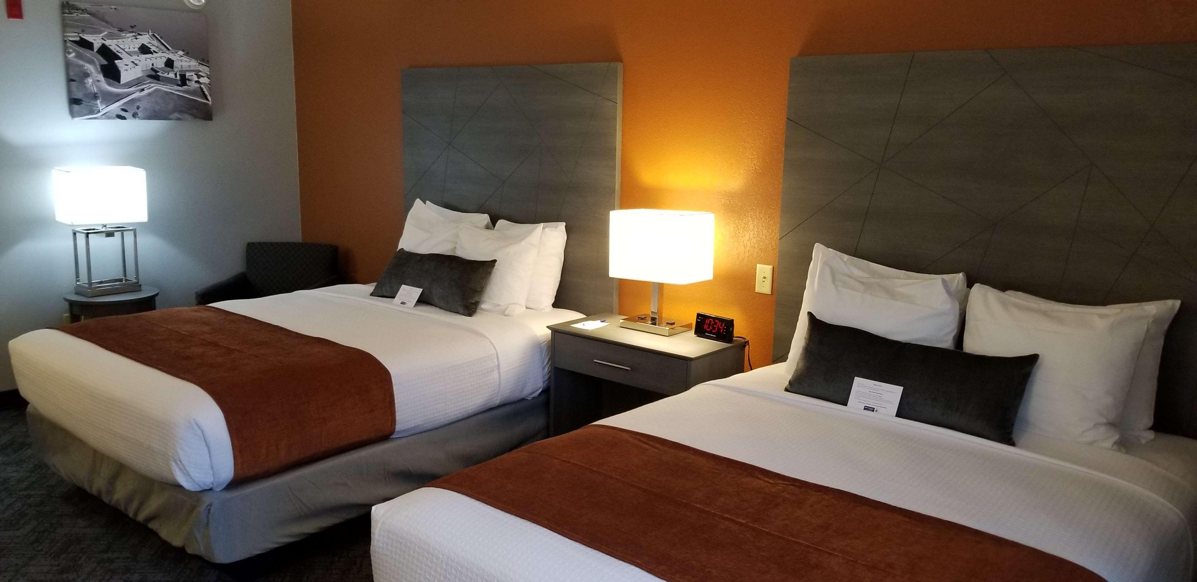 Best Western Plus New Caney Inn & Suites Buitenkant foto